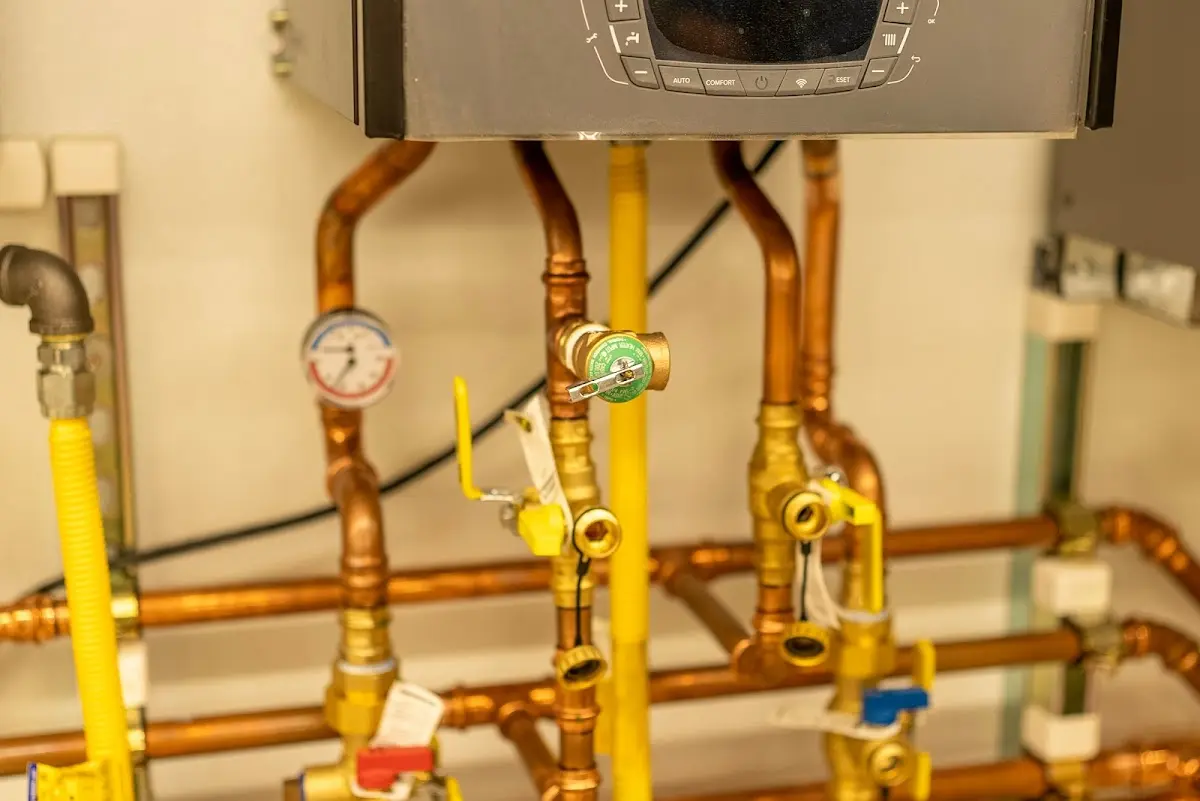 Licensed technician providing Slab Leak Repair for a homeowner in Wellston